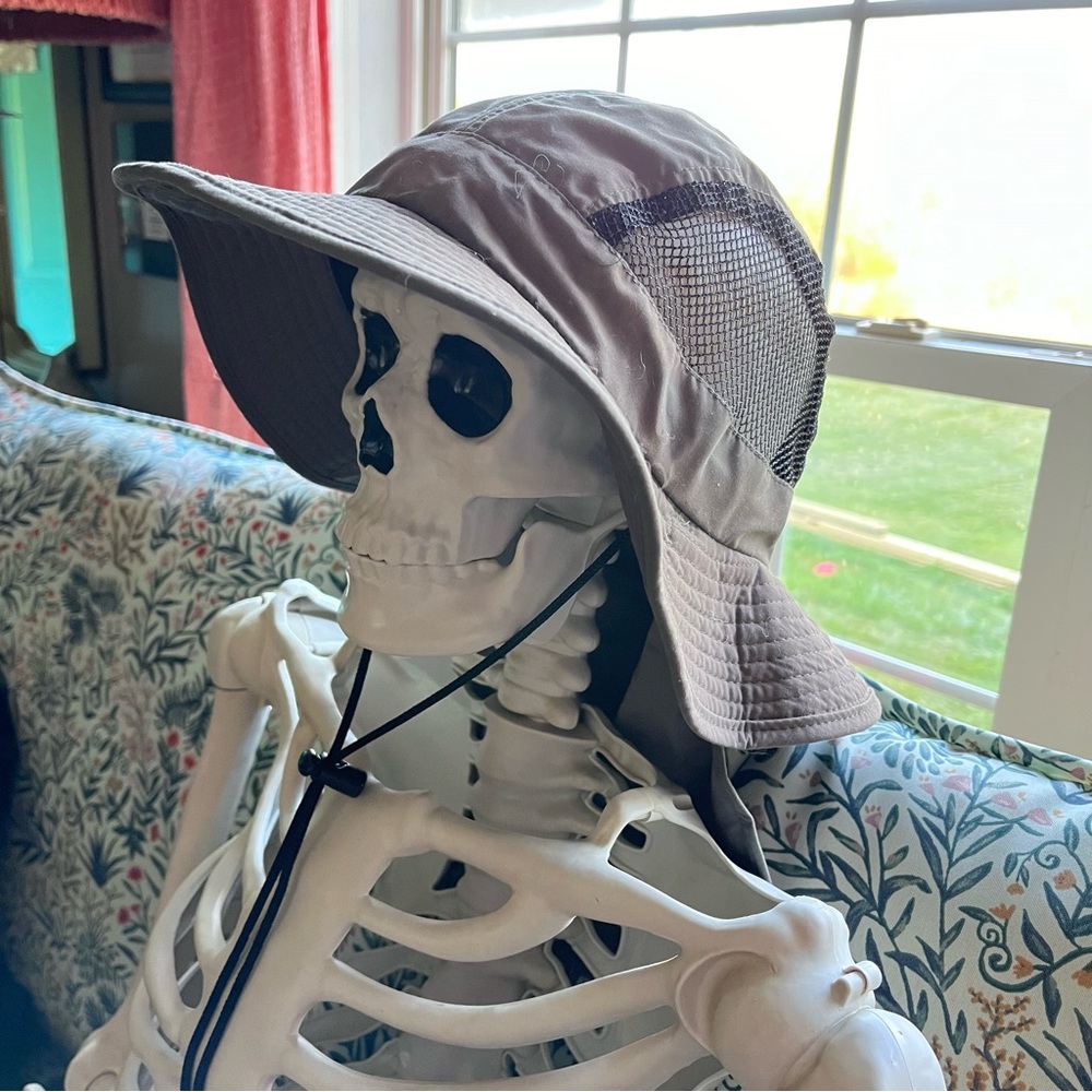 Gray boonie hat with neck flap
